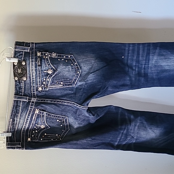 Jeans - Picture 2 of 2